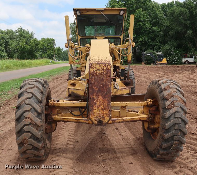 image for item DG4013 1982 Caterpillar 12G motor grader