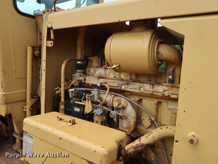 image for item DG4013 1982 Caterpillar 12G motor grader