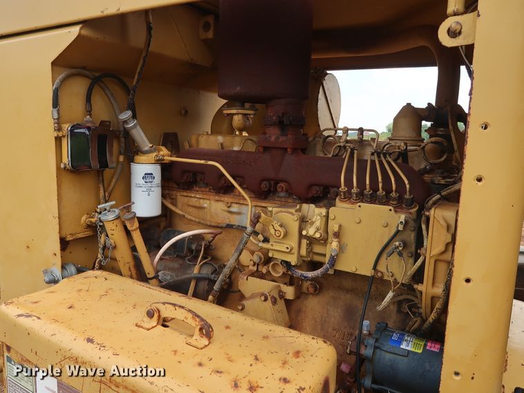 image for item DG4013 1982 Caterpillar 12G motor grader