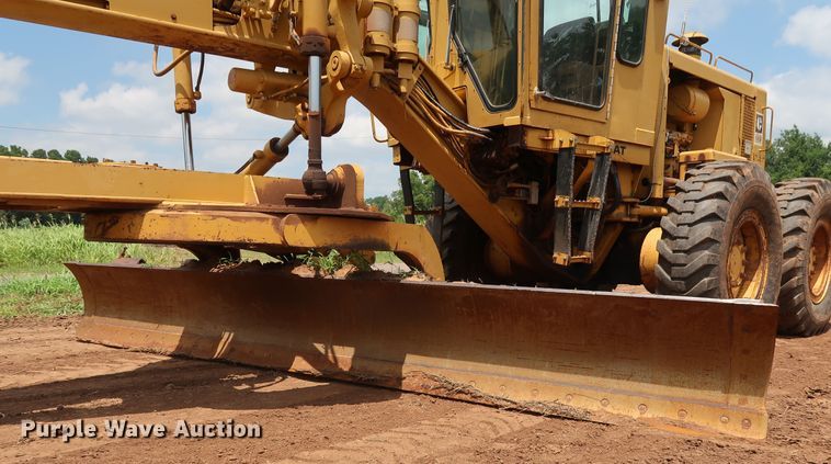 image for item DG4013 1982 Caterpillar 12G motor grader