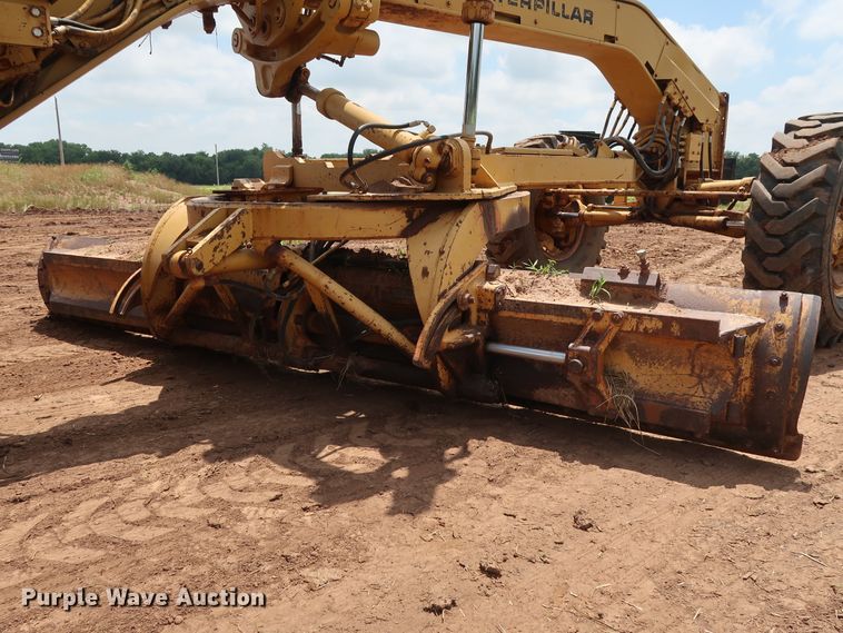 image for item DG4013 1982 Caterpillar 12G motor grader