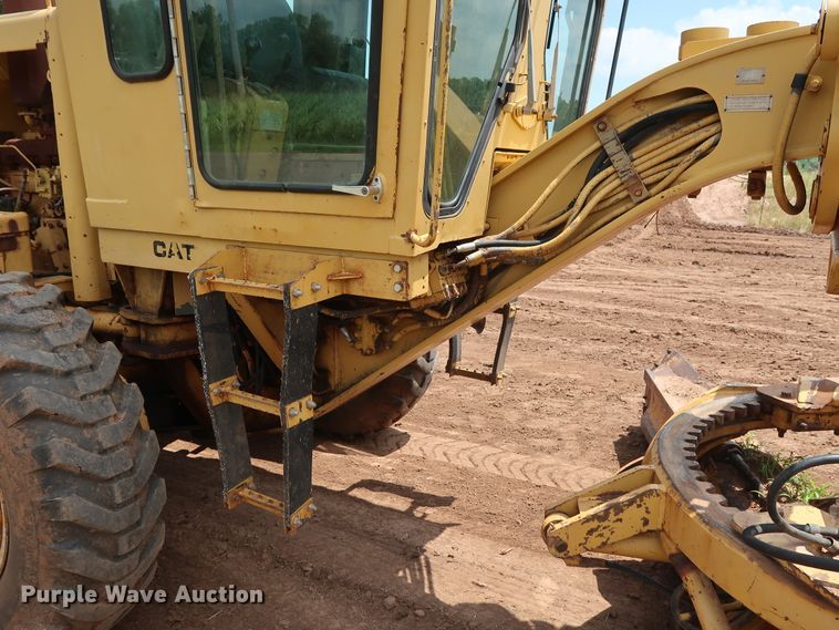 image for item DG4013 1982 Caterpillar 12G motor grader