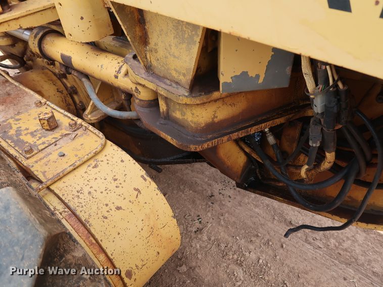 image for item DG4013 1982 Caterpillar 12G motor grader