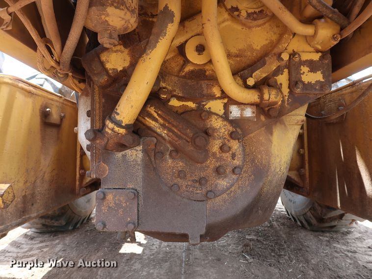 image for item DG4013 1982 Caterpillar 12G motor grader