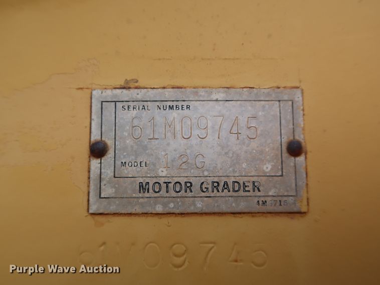 image for item DG4013 1982 Caterpillar 12G motor grader