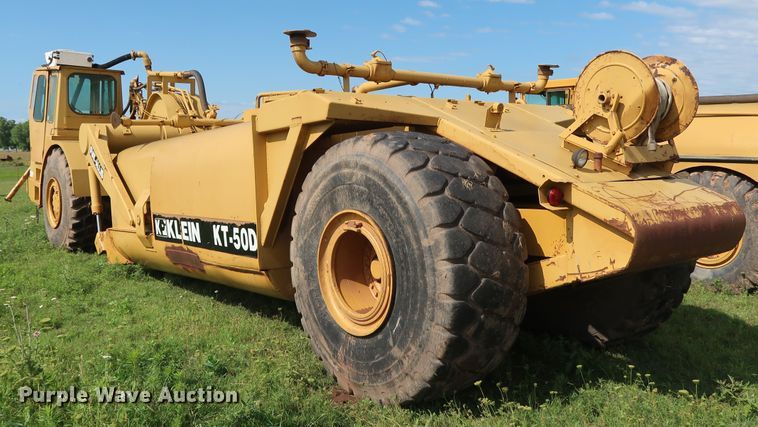 image for item DG4016 1989 Fiat-Allis S161A2T water wagon