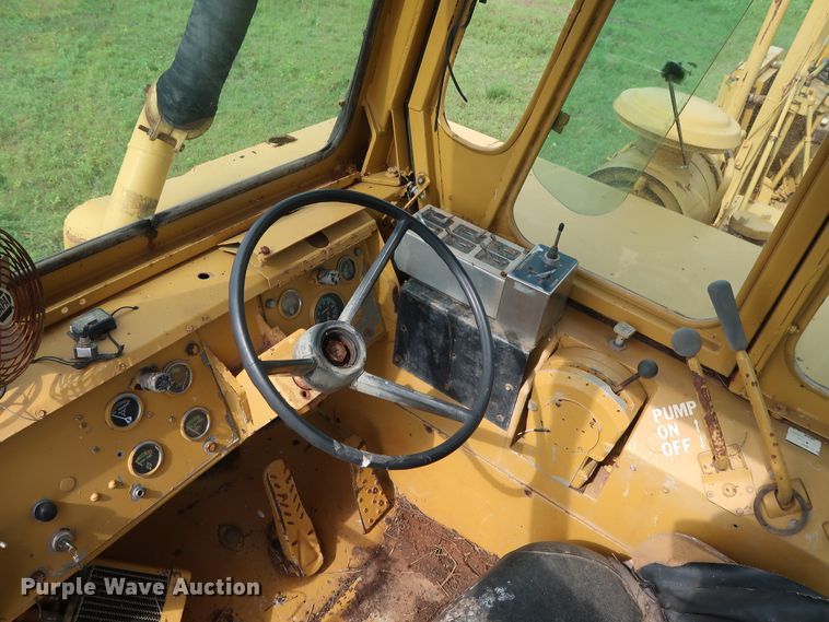 image for item DG4016 1989 Fiat-Allis S161A2T water wagon