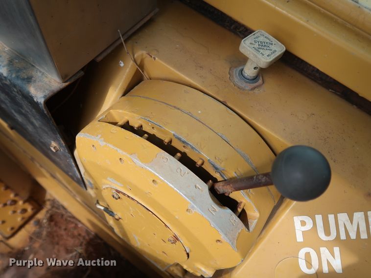 image for item DG4016 1989 Fiat-Allis S161A2T water wagon