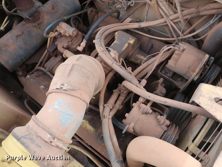 image for item DG4016 1989 Fiat-Allis S161A2T water wagon