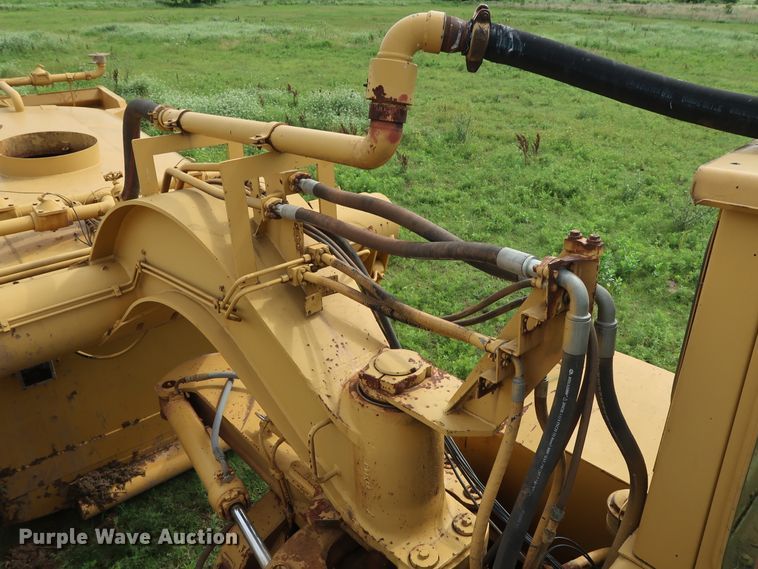 image for item DG4016 1989 Fiat-Allis S161A2T water wagon