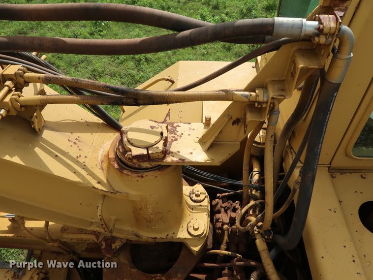 image for item DG4016 1989 Fiat-Allis S161A2T water wagon