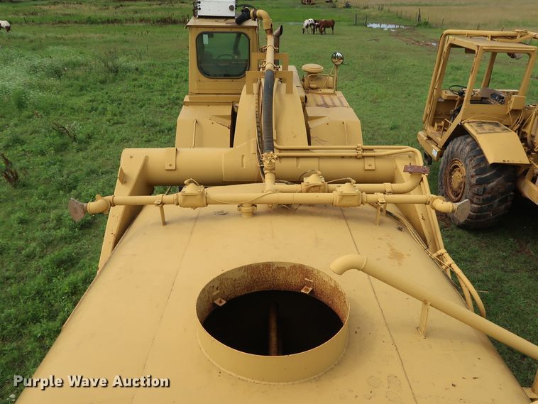 image for item DG4016 1989 Fiat-Allis S161A2T water wagon