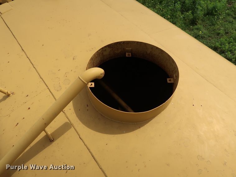 image for item DG4016 1989 Fiat-Allis S161A2T water wagon