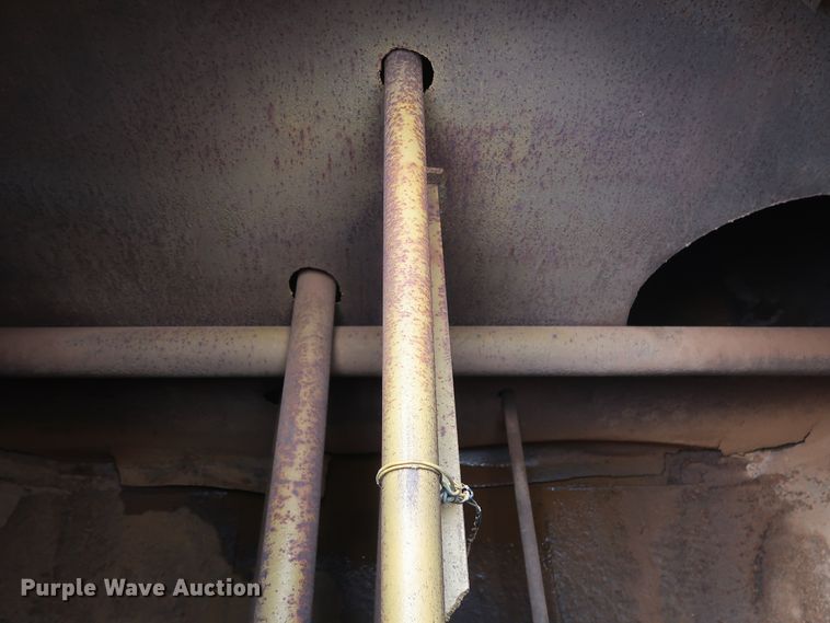 image for item DG4016 1989 Fiat-Allis S161A2T water wagon