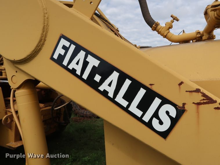 image for item DG4016 1989 Fiat-Allis S161A2T water wagon