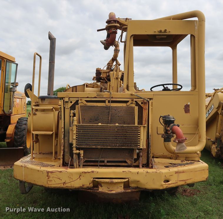 image for item DG4017 Caterpillar 613C water wagon