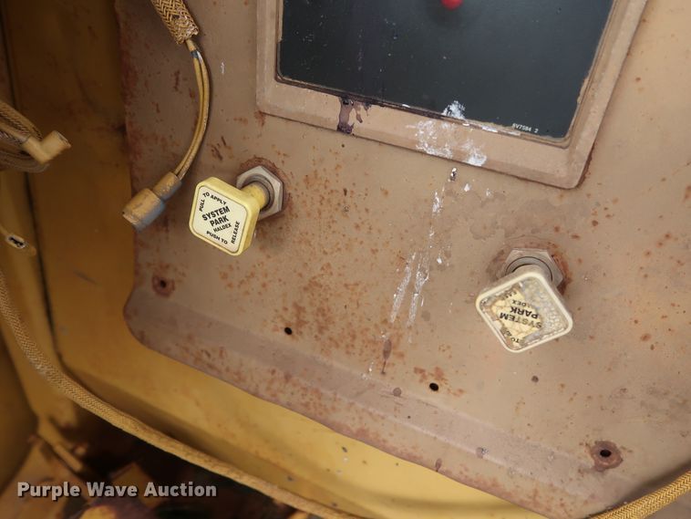 image for item DG4017 Caterpillar 613C water wagon