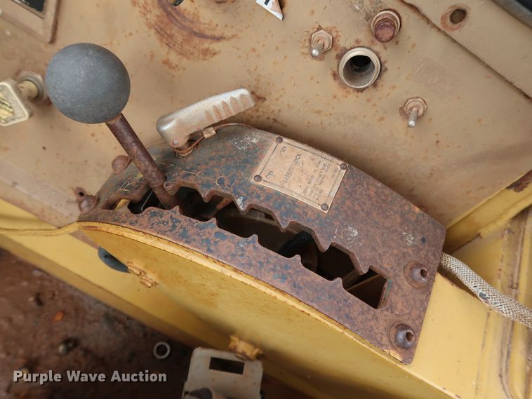 image for item DG4017 Caterpillar 613C water wagon