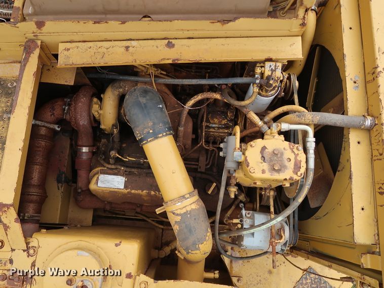 image for item DG4017 Caterpillar 613C water wagon