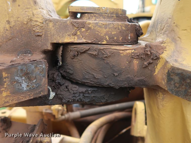 image for item DG4017 Caterpillar 613C water wagon