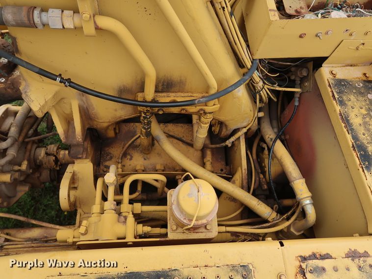 image for item DG4017 Caterpillar 613C water wagon