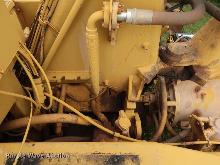 image for item DG4017 Caterpillar 613C water wagon