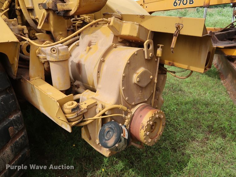image for item DG4017 Caterpillar 613C water wagon