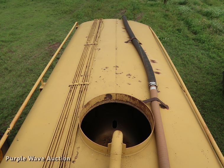 image for item DG4017 Caterpillar 613C water wagon