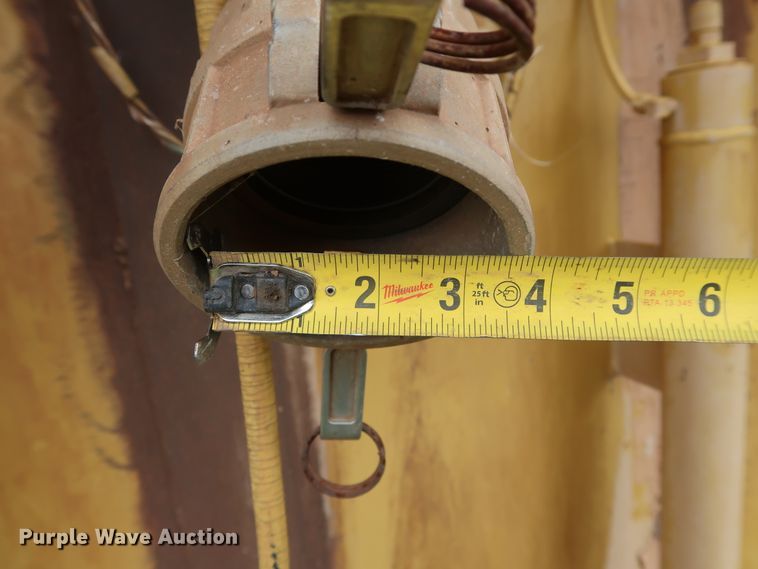 image for item DG4017 Caterpillar 613C water wagon