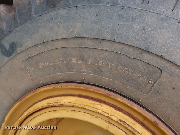 image for item DG4017 Caterpillar 613C water wagon