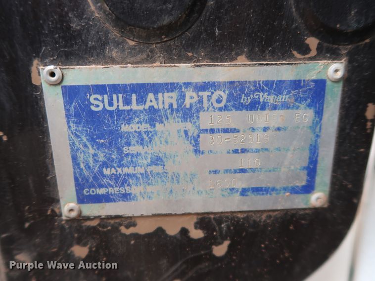 image for item DG4019 1988 International 1954 service truck