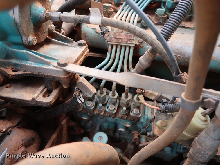 image for item DG4019 1988 International 1954 service truck