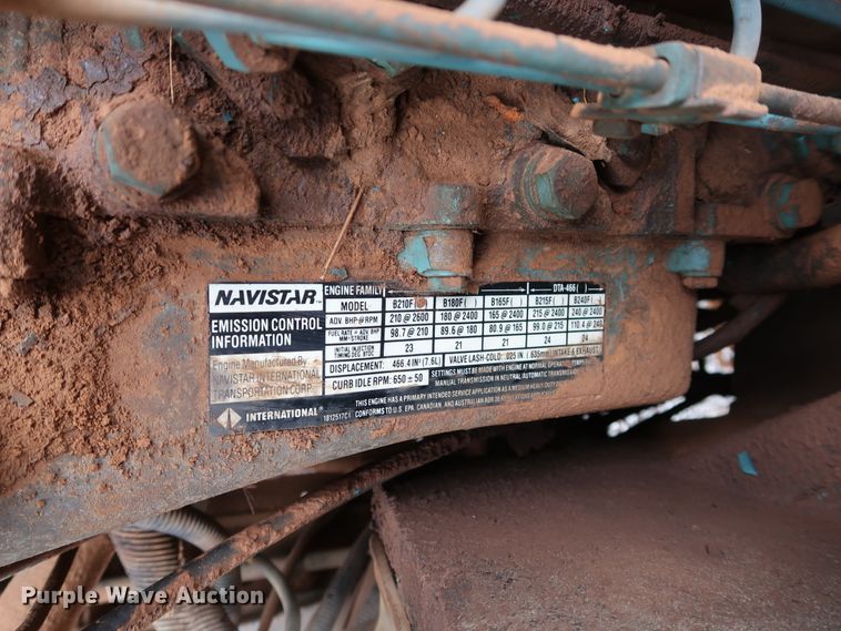 image for item DG4019 1988 International 1954 service truck