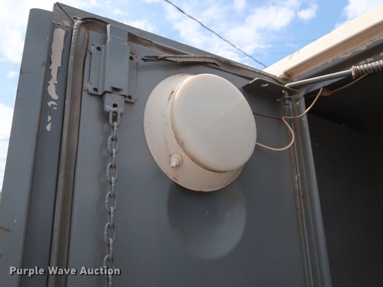 image for item DG4019 1988 International 1954 service truck