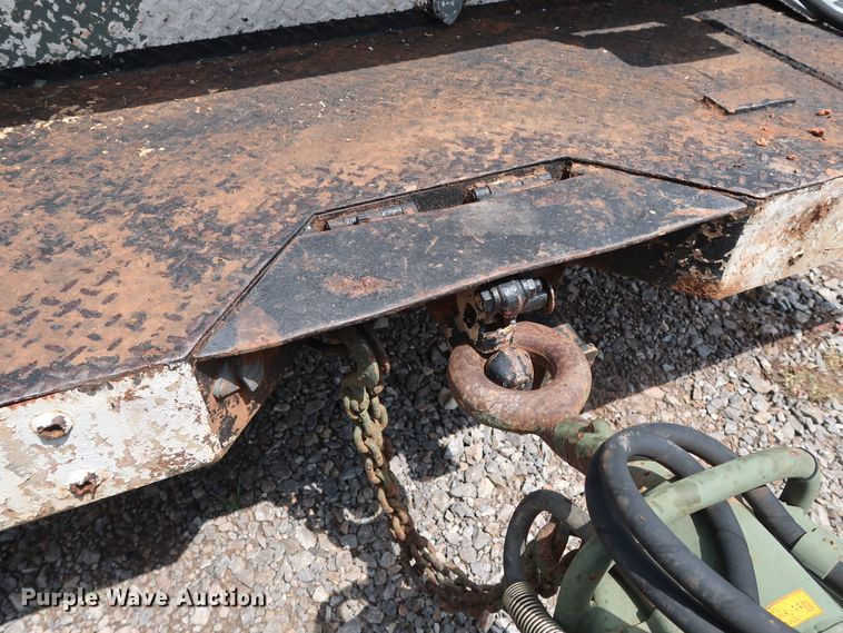 image for item DG4019 1988 International 1954 service truck