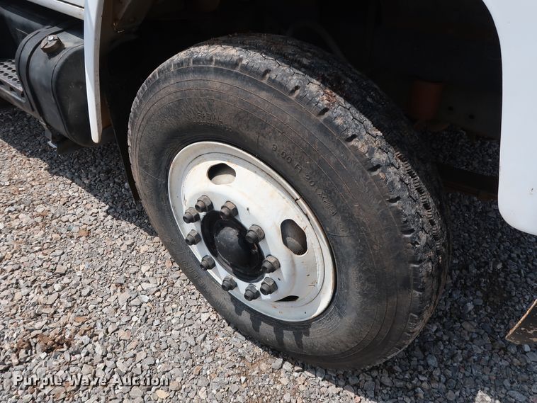 image for item DG4019 1988 International 1954 service truck