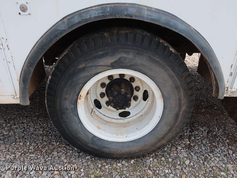 image for item DG4019 1988 International 1954 service truck