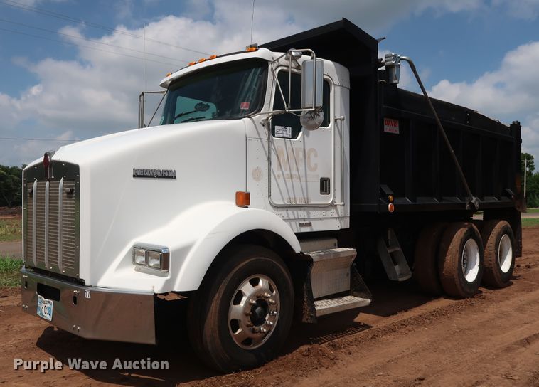 image for item DG4023 2001 Kenworth T800 Dump truck