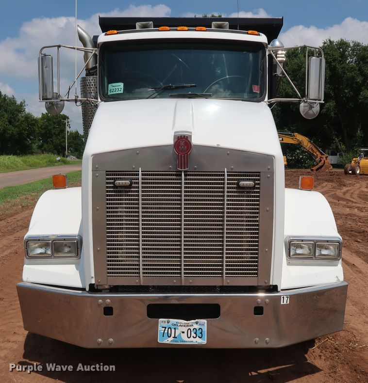 image for item DG4023 2001 Kenworth T800 Dump truck