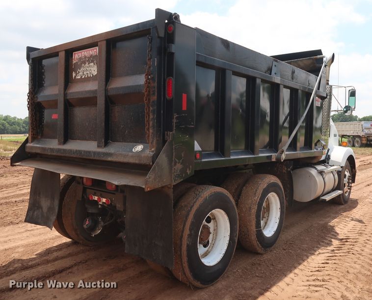 image for item DG4023 2001 Kenworth T800 Dump truck