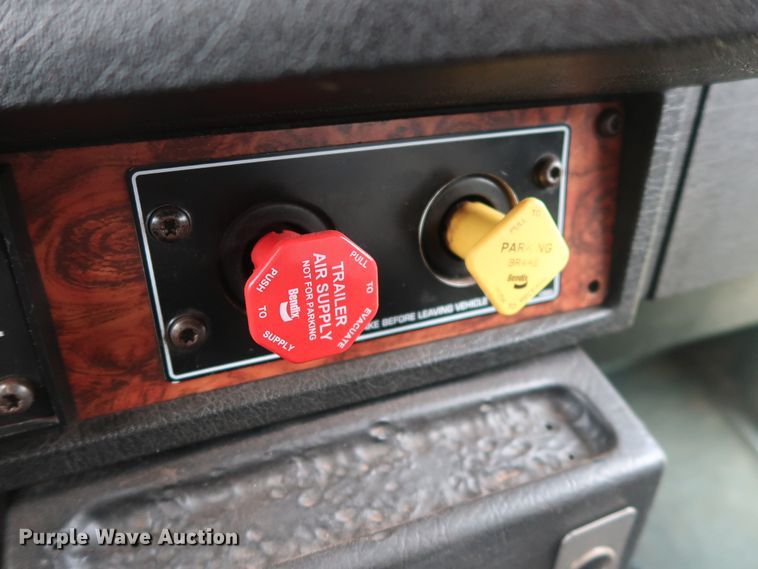 image for item DG4023 2001 Kenworth T800 Dump truck