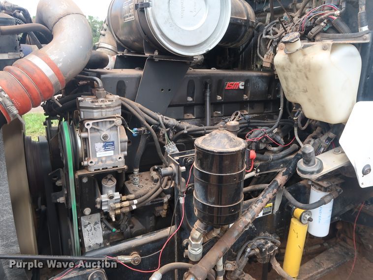 image for item DG4023 2001 Kenworth T800 Dump truck