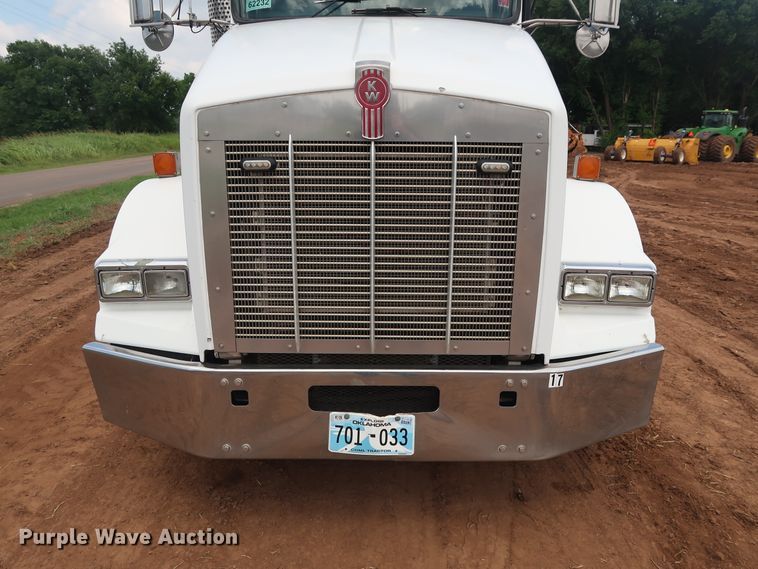 image for item DG4023 2001 Kenworth T800 Dump truck