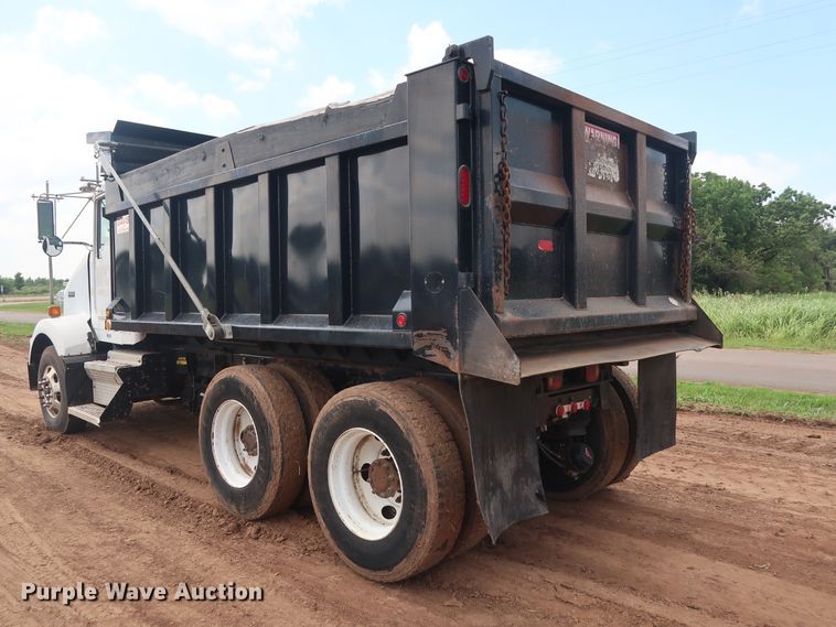 image for item DG4023 2001 Kenworth T800 Dump truck