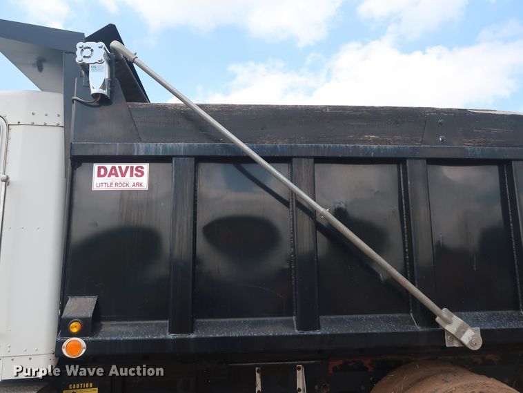 image for item DG4023 2001 Kenworth T800 Dump truck