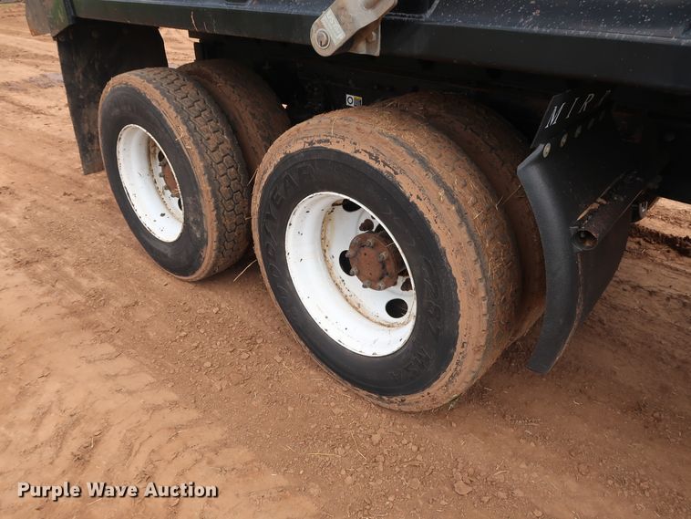 image for item DG4023 2001 Kenworth T800 Dump truck