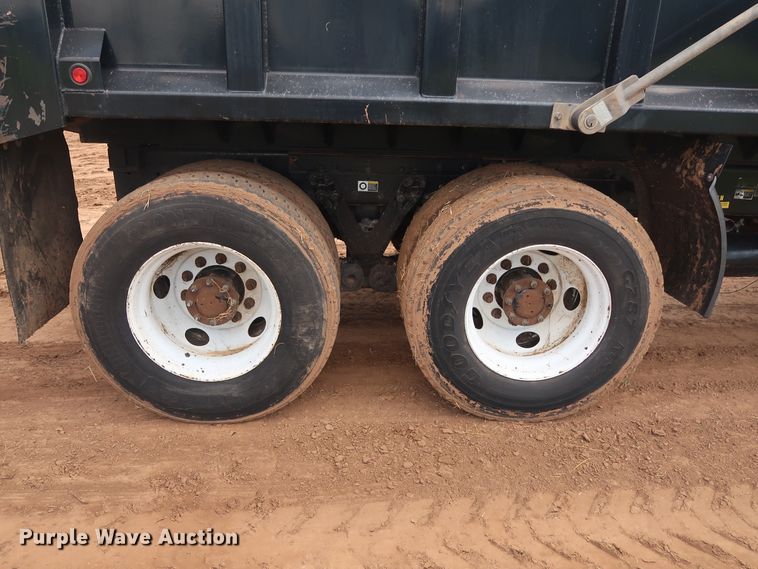 image for item DG4023 2001 Kenworth T800 Dump truck