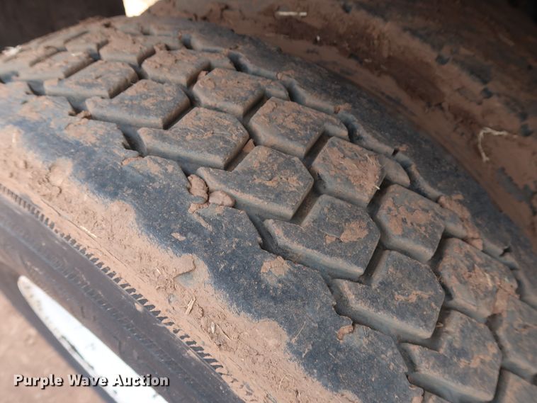 image for item DG4023 2001 Kenworth T800 Dump truck