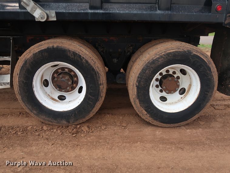 image for item DG4023 2001 Kenworth T800 Dump truck