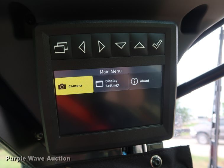 image for item DG4027 2018 John Deere 333G skid steer